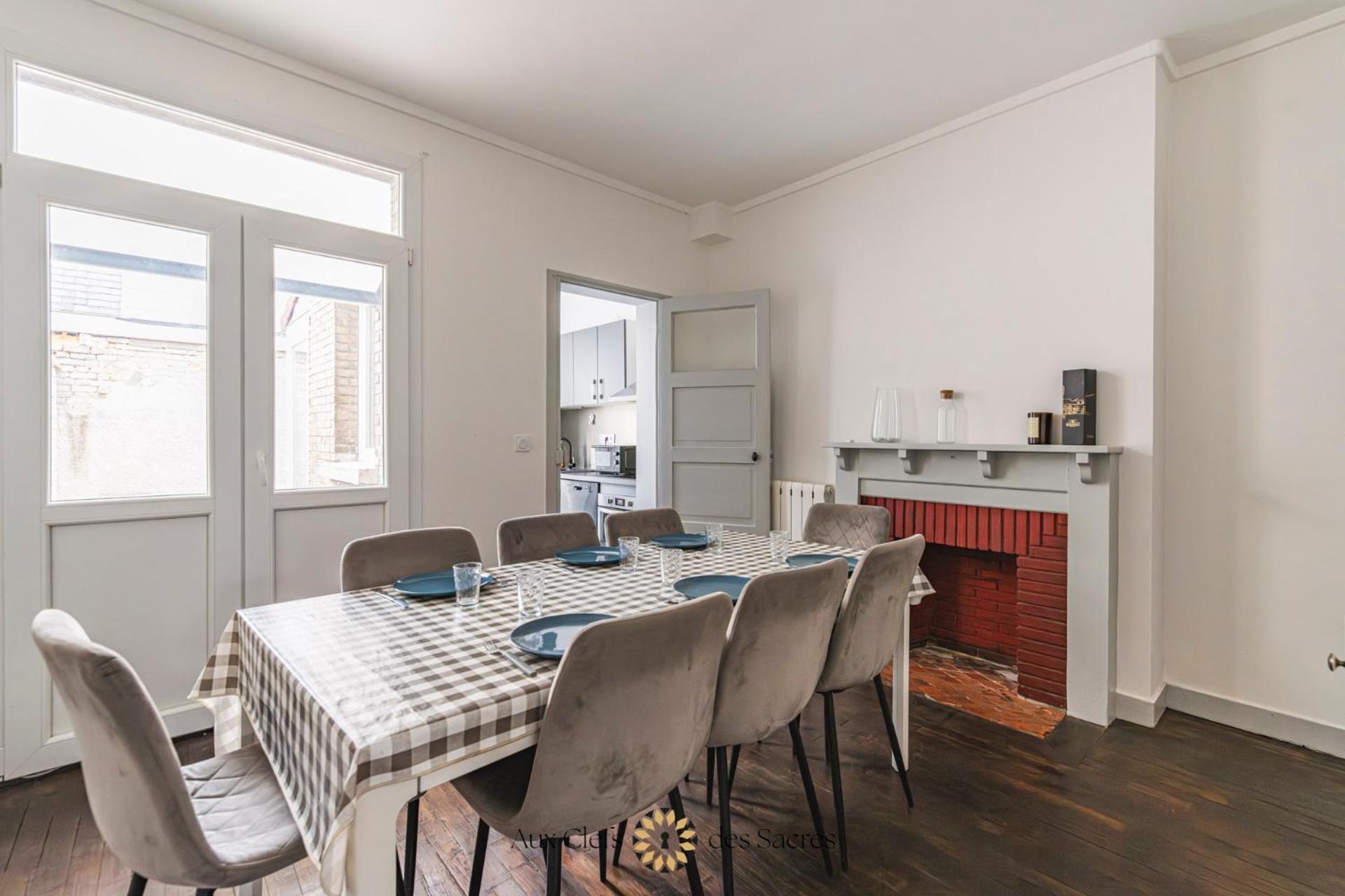 ריימס Maison De Ville Avec Cour Place Luton מראה חיצוני תמונה