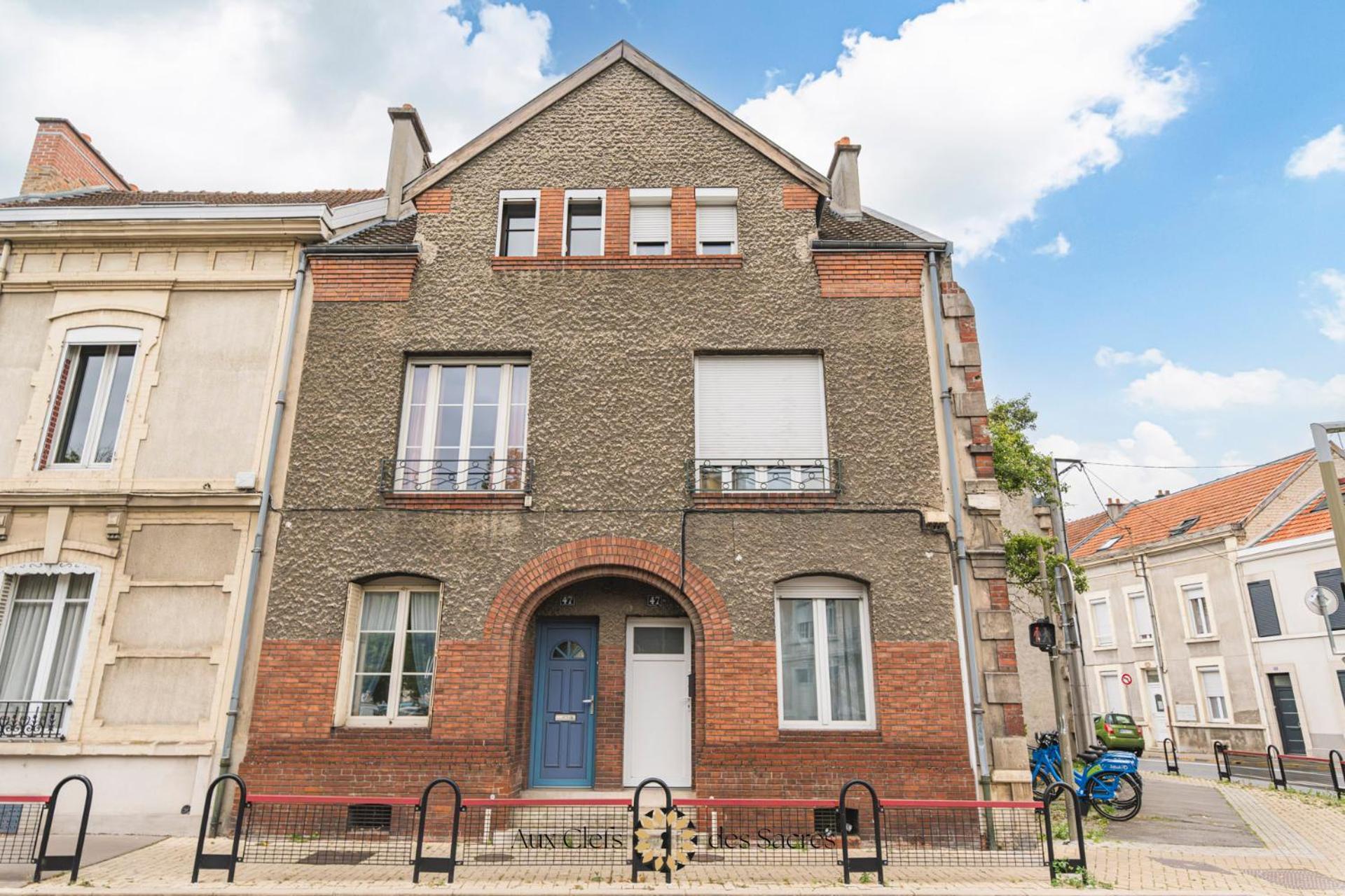 ריימס Maison De Ville Avec Cour Place Luton מראה חיצוני תמונה
