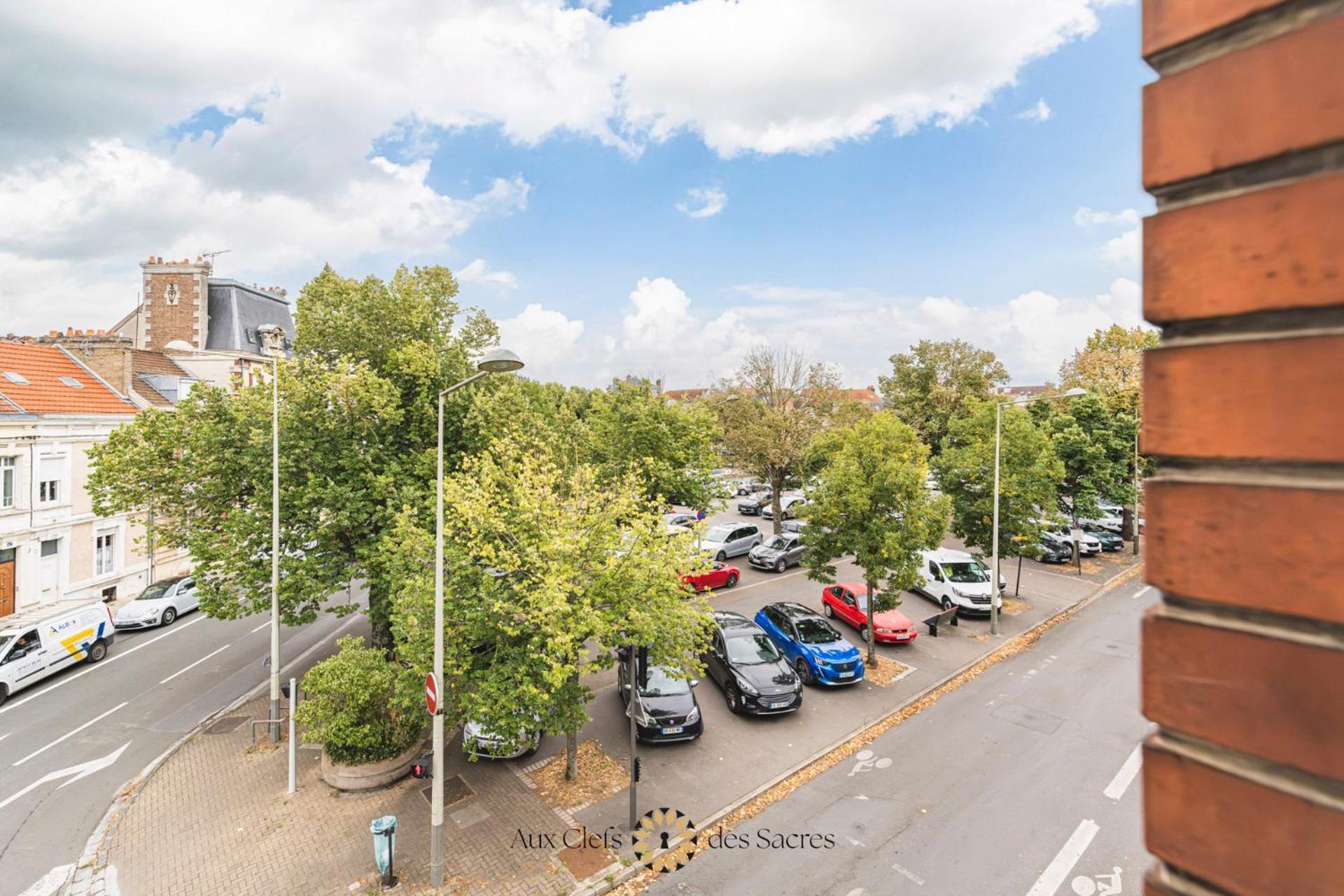ריימס Maison De Ville Avec Cour Place Luton מראה חיצוני תמונה