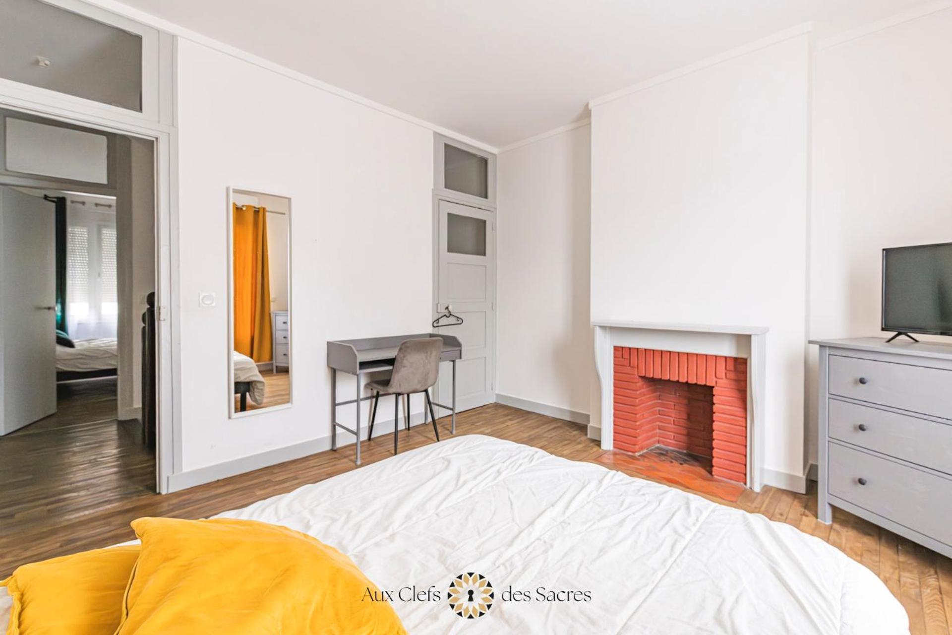 ריימס Maison De Ville Avec Cour Place Luton מראה חיצוני תמונה